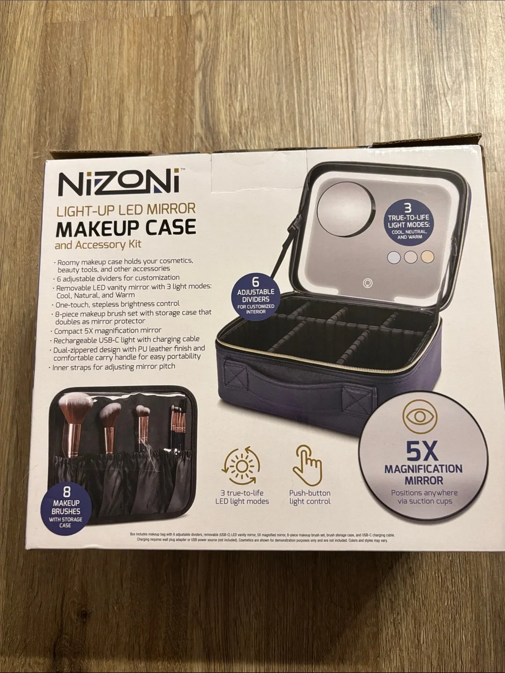 NiZoni Light-Up LED Mirror Makeup Case in Navy
